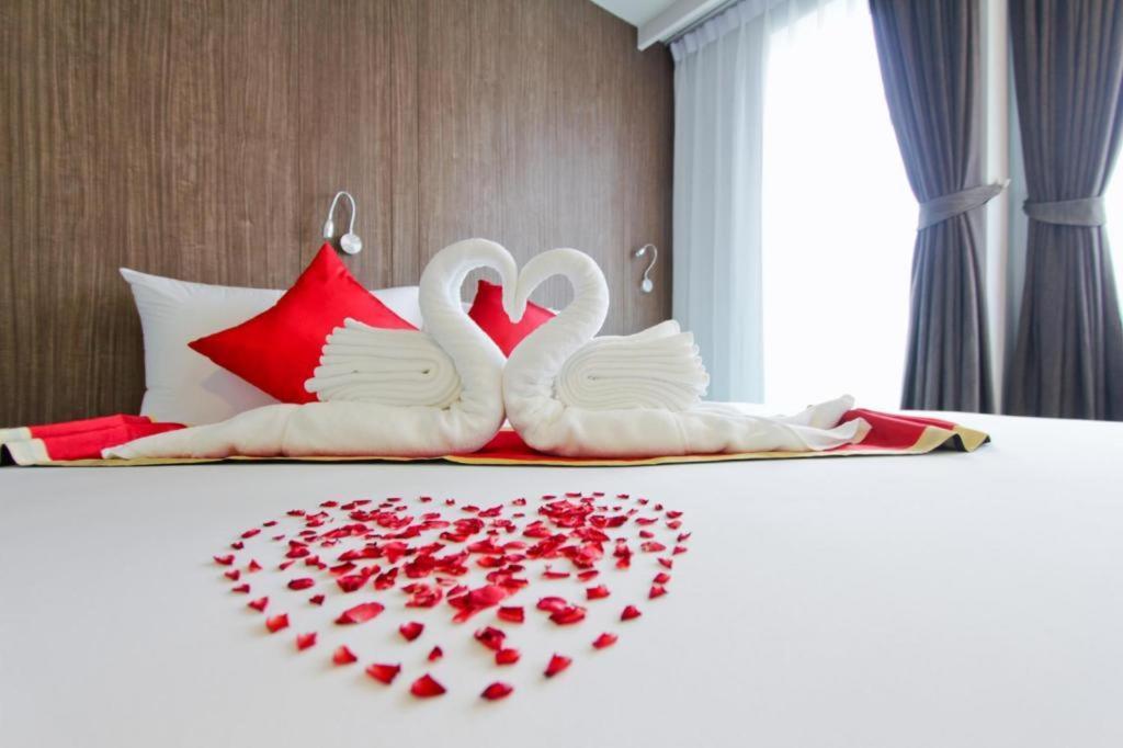 Elegancy Sansabai Hotel Patong Eksteriør bilde
