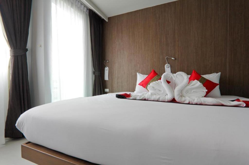 Elegancy Sansabai Hotel Patong Eksteriør bilde