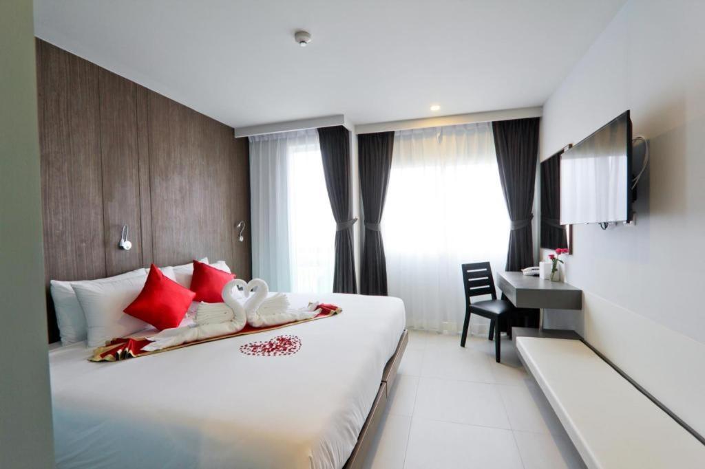 Elegancy Sansabai Hotel Patong Eksteriør bilde
